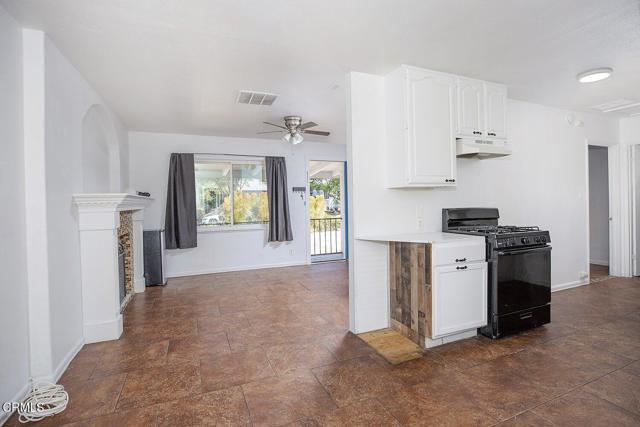Detail Gallery Image 12 of 28 For 412 Blaine Ave, Fillmore,  CA 93015 - 2 Beds | 2 Baths