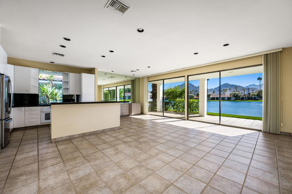 MLS #219139684DA image #5