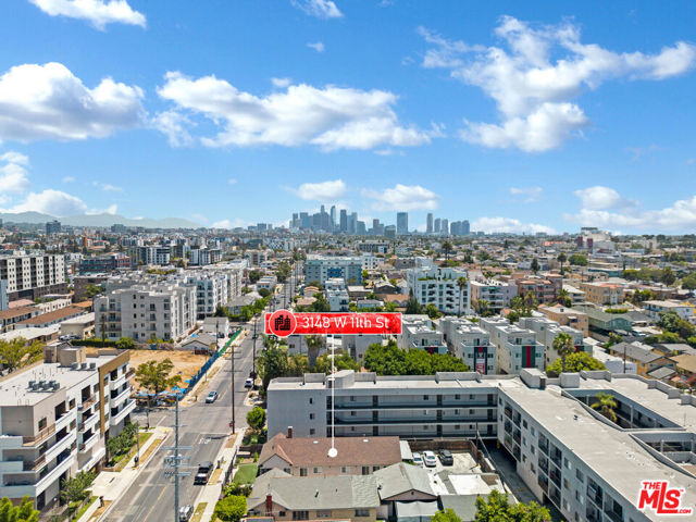3148 W 11th Street, Los Angeles CA: https://media.crmls.org/mediaz/e3939785-3bbb-4bea-b138-08e9b5a02f29.jpg