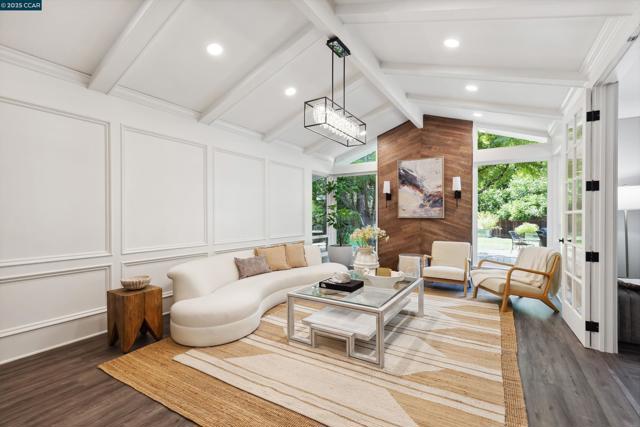 5104 Alhambra Valley Rd, Martinez CA: https://media.crmls.org/mediaz/e394b34a-16df-4a1c-aced-c1ef49e50853.jpg