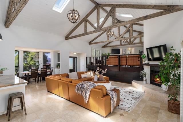 9844 Lorraine Ridge Trail, El Cajon CA: https://media.crmls.org/mediaz/e3954f29-2c3c-47f9-b18a-117d18643e48.jpg
