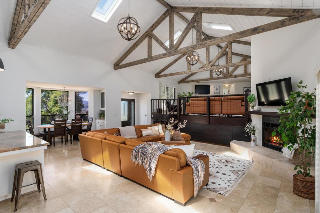 MLS #250034940SD img 4