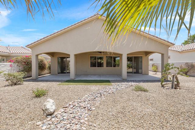 80598 Avenida San Felipe, Indio CA: https://media.crmls.org/mediaz/e3955050-7548-4afc-ada8-7d09a1665a8f.jpg