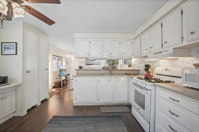 9097 N Ventura Avenue, Ventura CA: https://media.crmls.org/mediaz/e39622a8-c0cb-4bc8-bec4-5bf6eb72960e.jpg