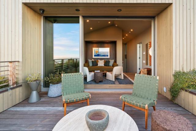 345 Oxford Way, Santa Cruz CA: https://media.crmls.org/mediaz/e3962342-c2df-445a-bdd7-6e0207e45b13.jpg