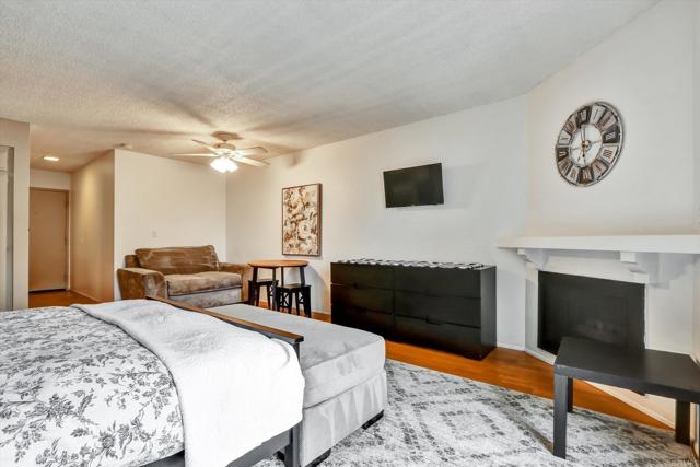 Detail Gallery Image 7 of 31 For 6767 Friars Rd #161,  –,  CA 92108 - 0 Beds | 1 Baths