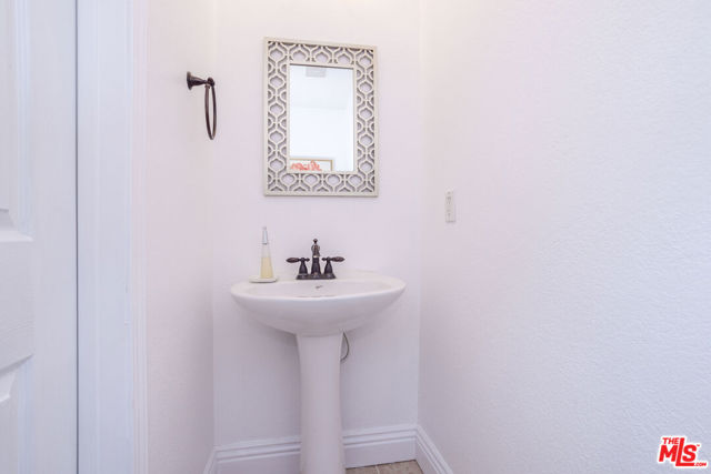 29266 Pilgrim Court, Valencia CA: https://media.crmls.org/mediaz/e396f2a7-0af4-4efa-b1b9-1ea555180470.jpg