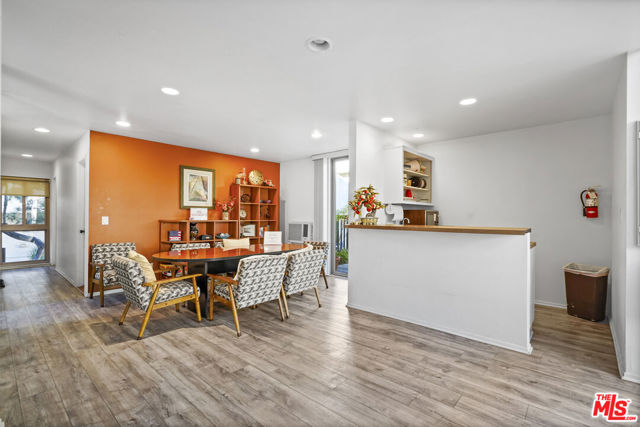 5245 Coldwater Canyon Avenue, Sherman Oaks CA: https://media.crmls.org/mediaz/e3989c49-e563-4fad-a1d1-2a36b4569c86.jpg