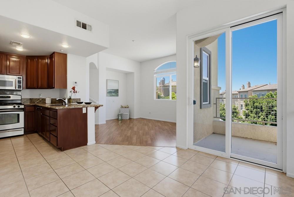 550 Almond - photo 3