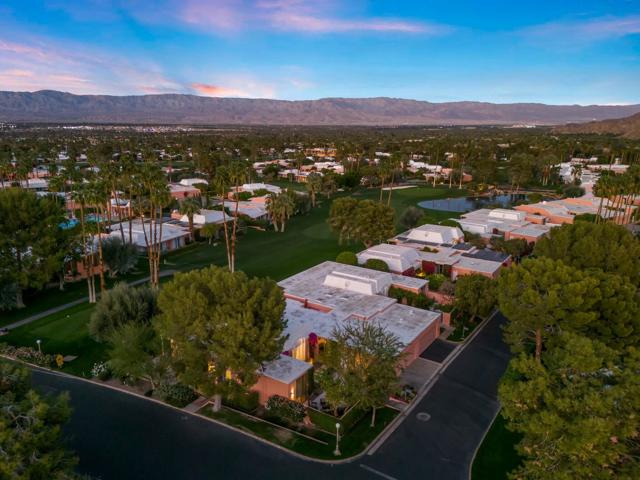 47360 Jadida Avenue, Palm Desert CA: https://media.crmls.org/mediaz/e3990516-2122-4eef-83c9-5ab19bda0074.jpg