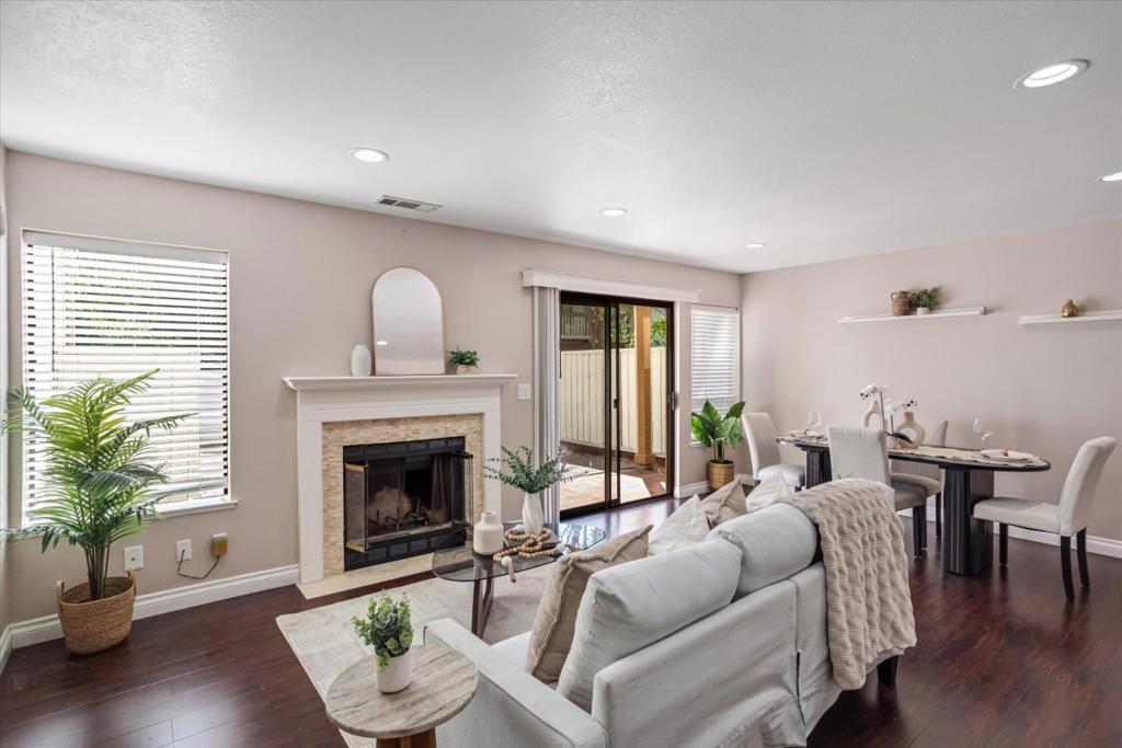 38921 Cherry Glen