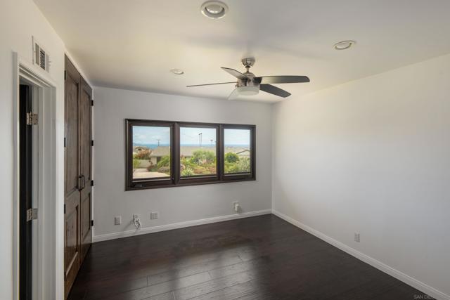 5602 Ladybird Lane, La Jolla CA: https://media.crmls.org/mediaz/e3998df3-a620-4c89-acfa-54de3dff2cd1.jpg