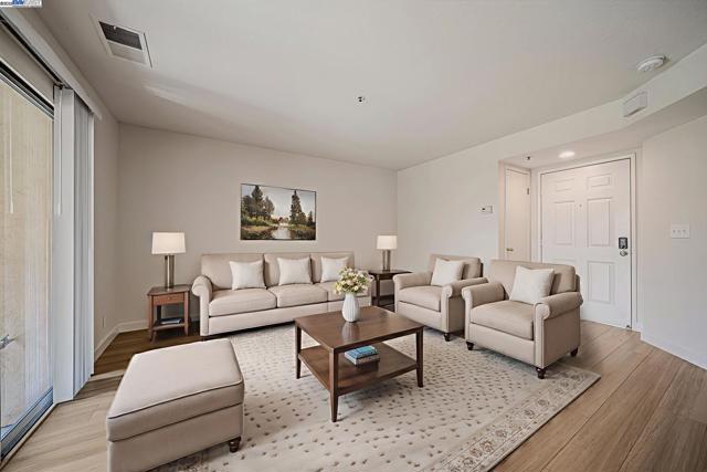 4772 Nicol Cmn, Livermore CA: https://media.crmls.org/mediaz/e39a04f0-1d4d-405c-ab97-76d49677b045.jpg