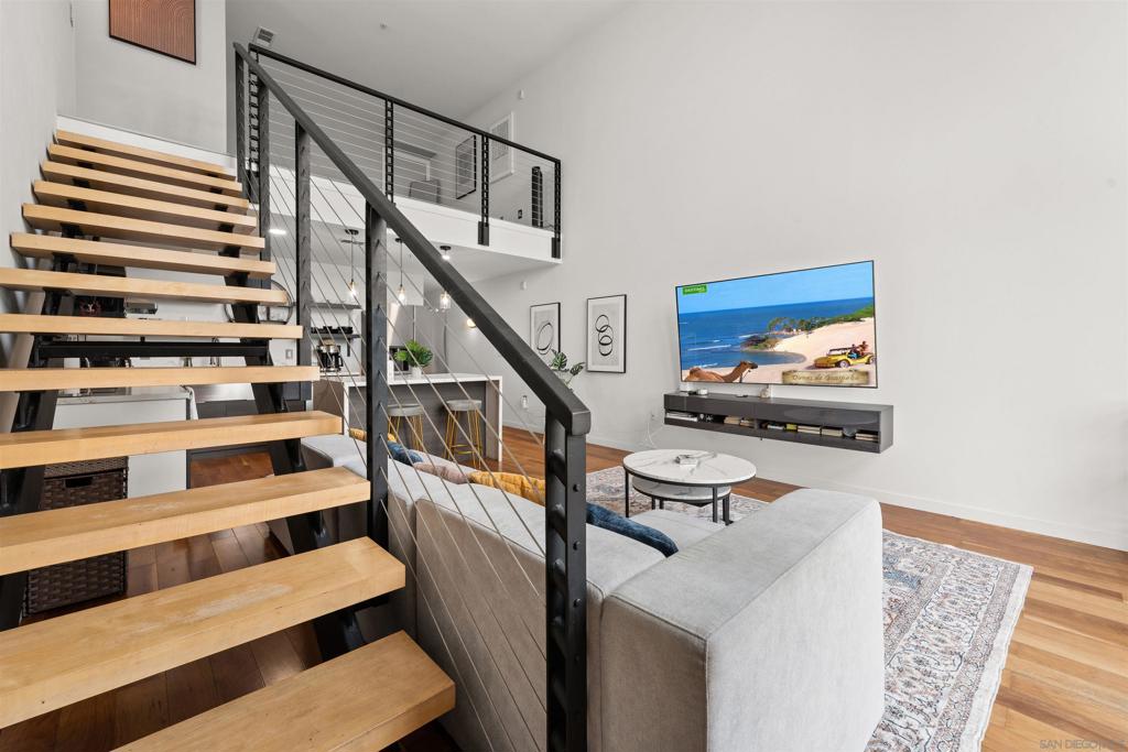 889 Date Street - photo 15