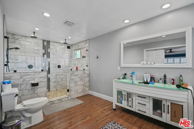 4631 W Avenue M8, Lancaster CA: https://media.crmls.org/mediaz/e39b656d-48ad-43cb-b87a-322ac510c70e.jpg