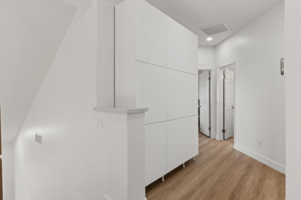 1136 Monterey Place - photo 20