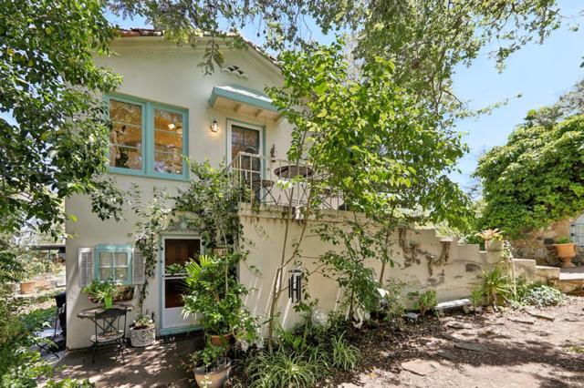 18211 Saratoga Los Gatos Road, Monte Sereno CA: https://media.crmls.org/mediaz/e39bce88-f8ed-43a8-92d9-cf21399c0f6d.jpg