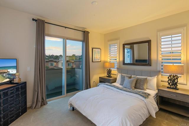 674 Calypso Pl, Encinitas CA: https://media.crmls.org/mediaz/e39c00ca-453e-4111-bea9-65197b6f761a.jpg