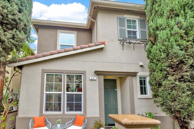 541 Ravenna Way, Hayward CA: https://media.crmls.org/mediaz/e39cfacd-515a-425a-b295-b8d2615d9539.jpg