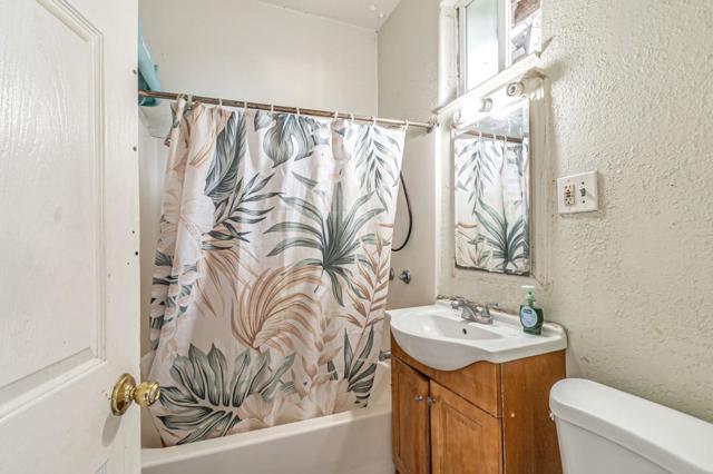37 Union Street, San Jose CA: https://media.crmls.org/mediaz/e39decad-a805-49cc-890e-9df185857ae4.jpg