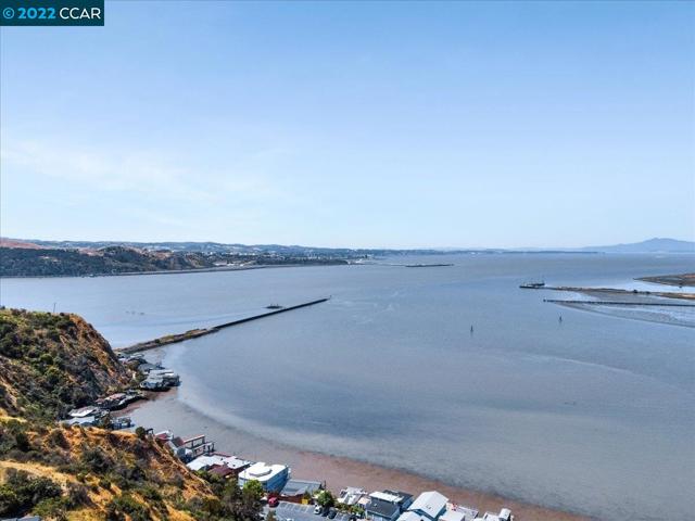 Image 6 of 19 For 201 Sandy Beach Road