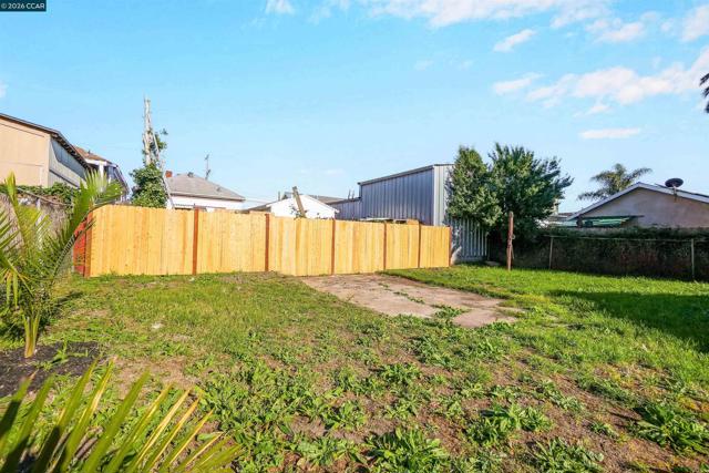 Image 46 of 58 For 456 4th St  