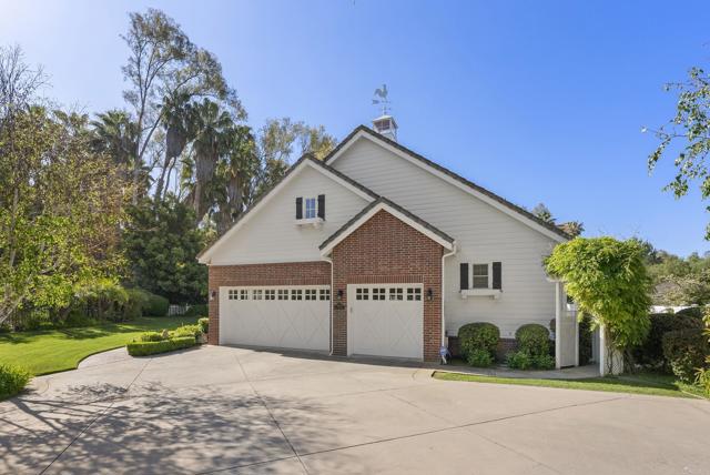 16631 Valle Verde Rd, Poway CA: https://media.crmls.org/mediaz/e39f6045-ad2a-461d-9b6d-a1c9b265b03c.jpg