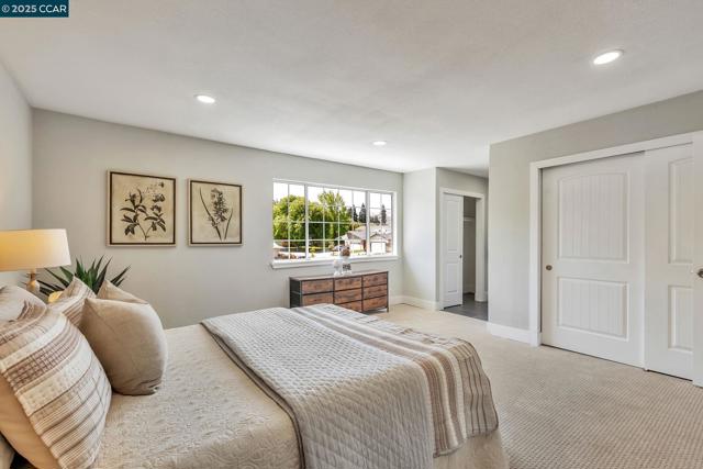 2782 Canyon Creek Dr, San Ramon CA: https://media.crmls.org/mediaz/e39f98f9-95ae-49ca-9075-a317acb9c853.jpg