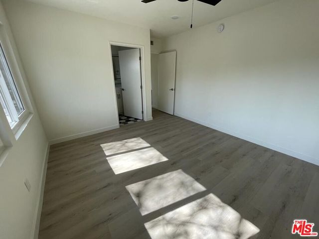553 N Flores Street, West Hollywood CA: https://media.crmls.org/mediaz/e3a08fc7-574c-45f5-8c40-380f3d882529.jpg