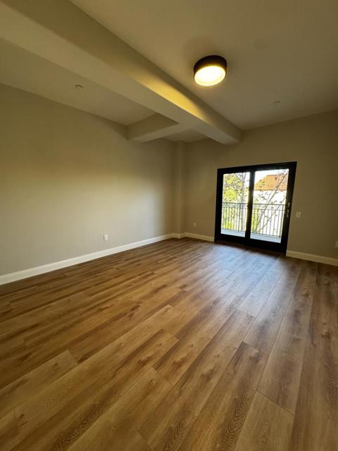 200 Sheridan Avenue, Palo Alto CA: https://media.crmls.org/mediaz/e3a124b2-e36c-4bf1-bbca-af871b0ed548.jpg