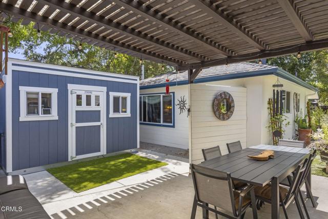 301 Park Road, Ojai CA: https://media.crmls.org/mediaz/e3a16eca-7cc3-4dde-8454-11d4fce2d019.jpg