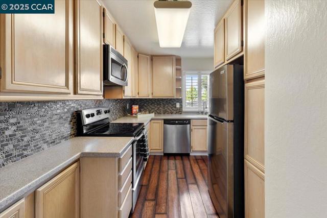 1790 Ellis St, Concord CA: https://media.crmls.org/mediaz/e3a1d3e5-b316-4833-b70b-82c31c4bd15a.jpg