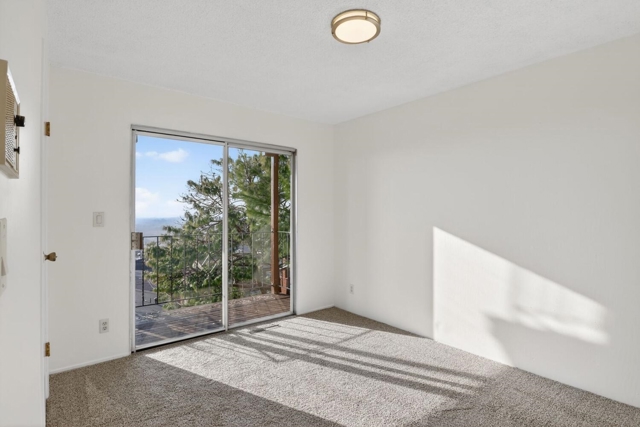 16605 Rolando Ave, Castro Valley CA: https://media.crmls.org/mediaz/e3a1dd94-3206-42bd-afe0-04bb95058ccf.jpg