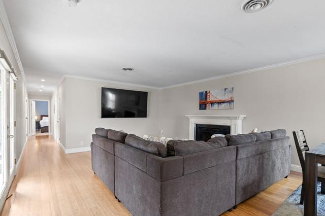1502 Mefferd Avenue, San Mateo CA: https://media.crmls.org/mediaz/e3a3fb47-f1c5-4ed1-95cb-c8b567b470f6.jpg