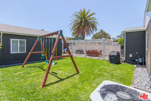 3920 W Clark Avenue, Burbank CA: https://media.crmls.org/mediaz/e3a5e218-57a5-4376-bfb7-86df30c2c266.jpg