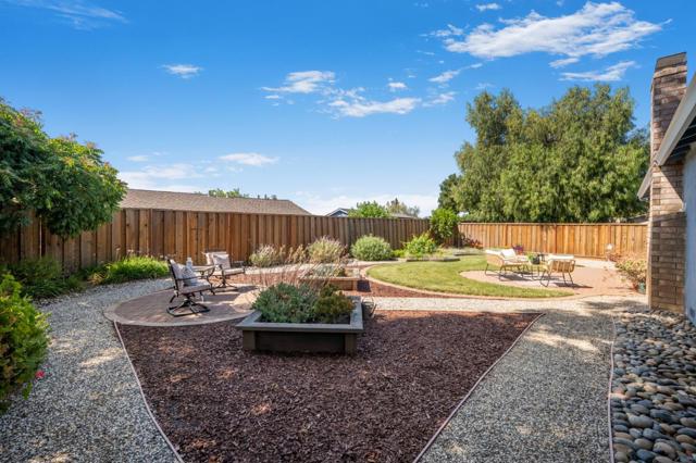 1660 Bluebonnet Way, Morgan Hill CA: https://media.crmls.org/mediaz/e3a5e952-6f42-40bd-a657-ba4ac8437930.jpg