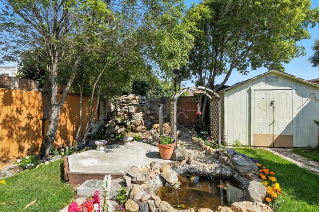 32 Cross Street, San Francisco CA: https://media.crmls.org/mediaz/e3a5f481-217f-4905-9997-9ba5c1e8bd33.jpg