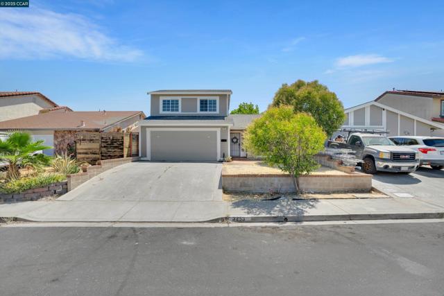 3253 Madrone St, Antioch CA: https://media.crmls.org/mediaz/e3a6398f-8457-422d-b2b7-69d92d7a8660.jpg