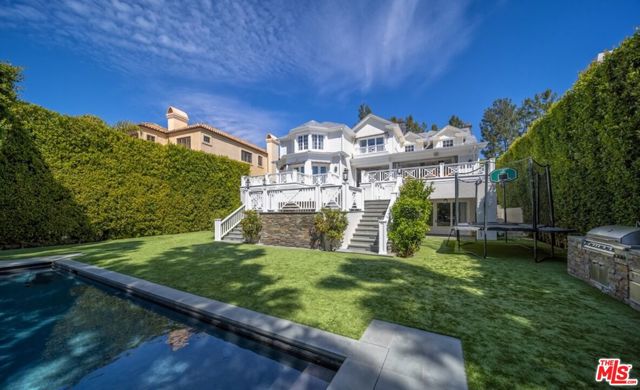 2311 Worthing Lane, Los Angeles CA: https://media.crmls.org/mediaz/e3a651b0-fbbb-403e-bd6a-d2f710755a87.jpg