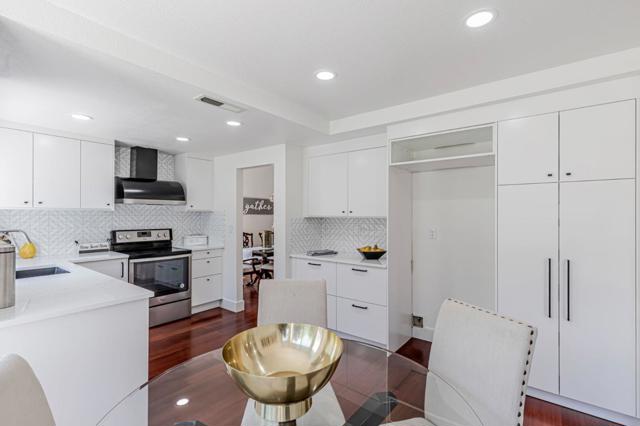 17152 Tassajara Circle, Morgan Hill CA: https://media.crmls.org/mediaz/e3a699ec-36cb-4e0b-b5e4-8591261c6990.jpg