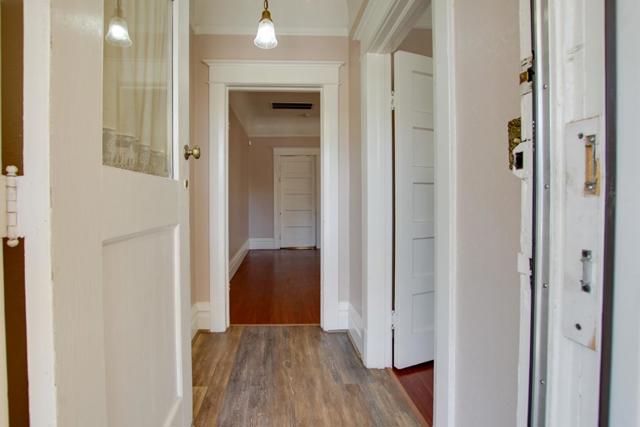 Image 7 of 49 For 541 Vine Street