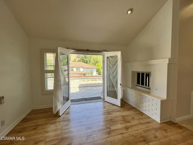 29160 Oakpath Drive, Agoura Hills CA: https://media.crmls.org/mediaz/e3a82391-1fb1-440a-afe1-fbd35f75b8f1.jpg