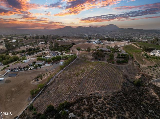 38470 Ave De La Bandolero, Temecula CA: https://media.crmls.org/mediaz/e3a84fdf-c299-4b96-aba6-06864a59c54f.jpg