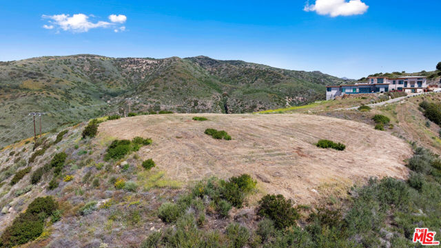 4250 Decker Edison Road, Malibu CA: https://media.crmls.org/mediaz/e3a8ae57-bc61-4f8e-b386-a4bfe1750b15.jpg
