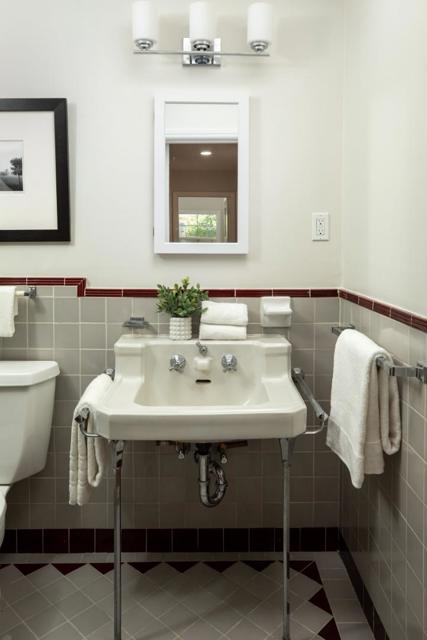 1494 Kings Lane, Palo Alto CA: https://media.crmls.org/mediaz/e3a951c3-9414-487c-a4d0-23fbc2204145.jpg