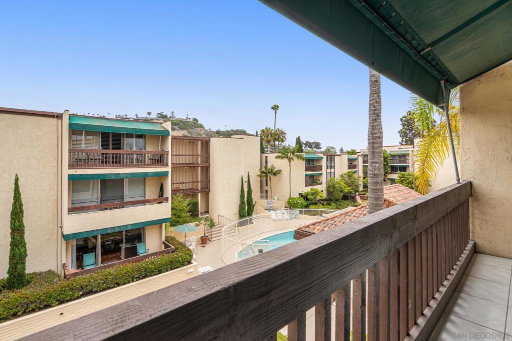 6455 La Jolla Blvd - photo 14