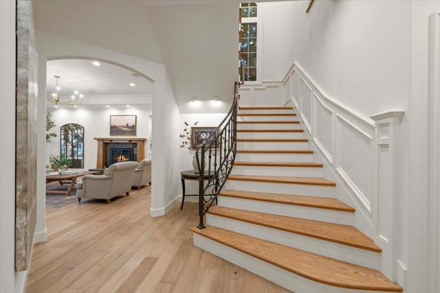 1750 Vista Del Sur, Gilroy CA: https://media.crmls.org/mediaz/e3ad236c-99a1-4a3a-a9aa-fc46505a1ec7.jpg