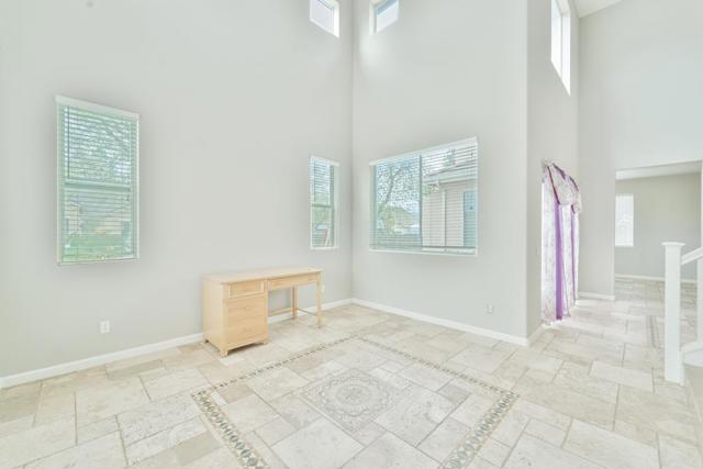 1800 W Graf Road, Hollister CA: https://media.crmls.org/mediaz/e3ad87cd-0d04-448c-a41f-251b59b6c33a.jpg