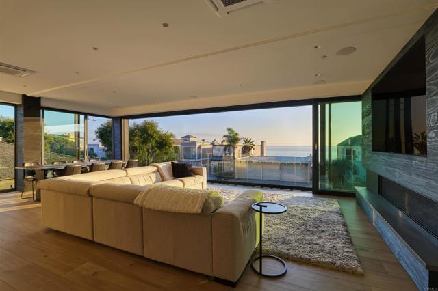 Image 15 of 46 For 2680 Ocean Street