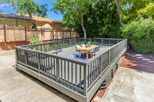 20335 Saratoga Los Gatos Road, Saratoga CA: https://media.crmls.org/mediaz/e3ae5a02-f347-4ff7-888e-87b39ccc8fc1.jpg